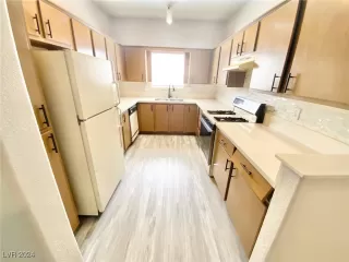 Photo #1: 2634876 Listing