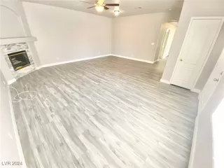 Photo #3: 2634876 Listing