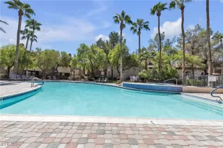 Photo #1: 2634886 Listing