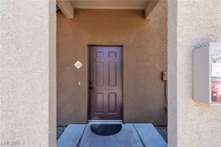 Photo #5: 2634886 Listing