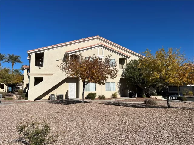 MLS: 2634895 Condo For Sale