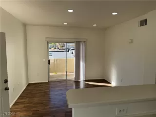 Photo #4: 2634895 Listing 