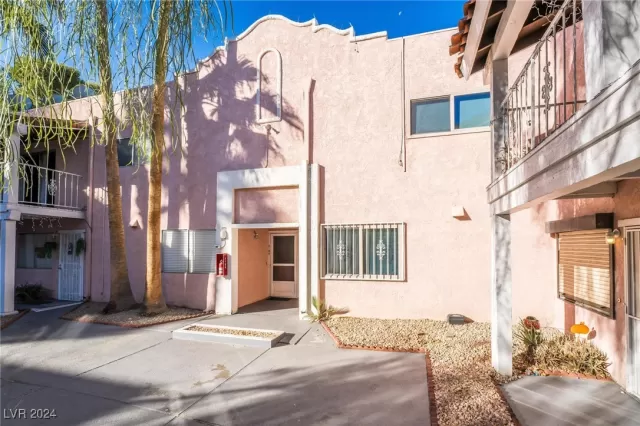 MLS: 2634915 Condo For Sale