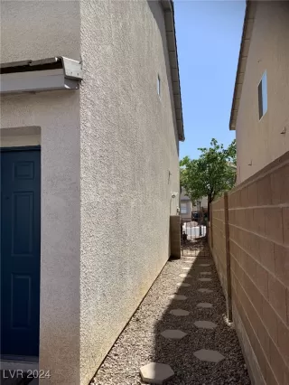 Photo #2: 2634958 Listing 