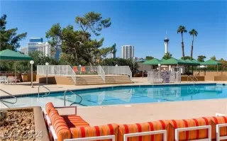 Photo #2: 2634996 Listing 