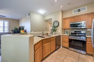 Photo #1: 2635019 Listing