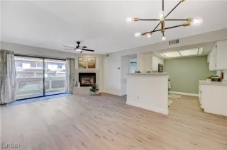 Photo #1: 2635028 Listing