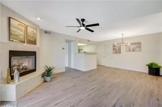 Photo #5: 2635028 Listing