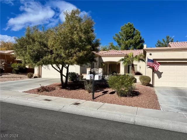 MLS: 2635051 Condo For Sale