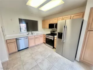 Photo #3: 2635051 Listing 