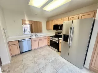 Photo #5: 2635051 Listing 