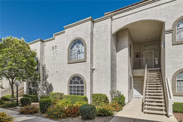 MLS: 2635106 Condo For Sale