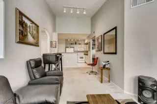 Photo #6: 2635136 Listing 