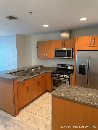 Photo #3: 2635171 Listing 