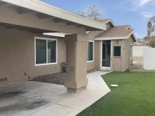 Photo #2: 2635180 Listing