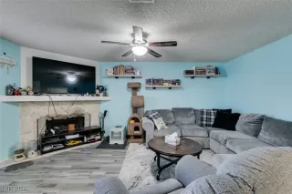 Photo #6: 2635182 Listing