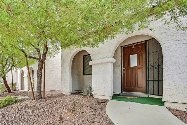 MLS: 2635192 Condo For Sale