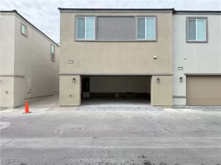 Photo #2: 2635202 Listing 