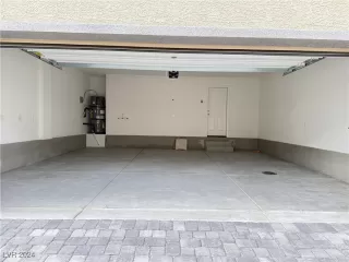 Photo #3: 2635202 Listing 