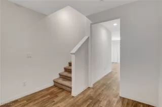 Photo #5: 2635205 Listing