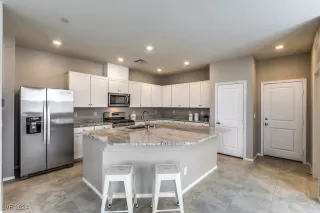 Photo #4: 2635255 Listing 