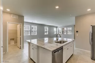 Photo #5: 2635255 Listing 