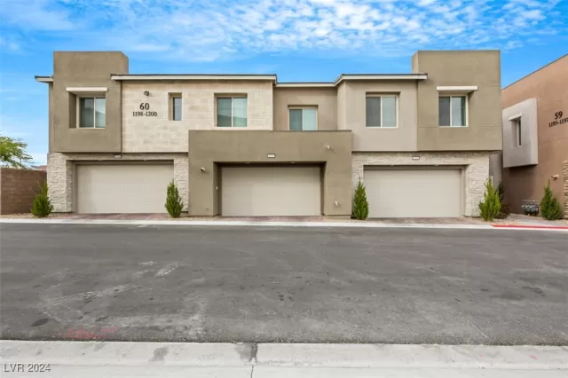MLS: 2635259 Condo For Sale