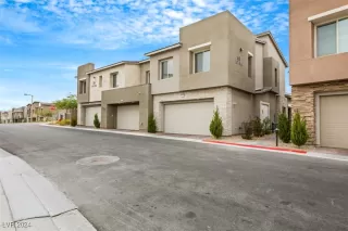Photo #1: 2635259 Listing 