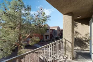 Photo #2: 2635329 Listing 