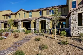 Photo #2: 2635374 Listing 