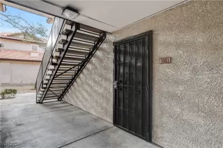 Photo #2: 2635376 Listing 