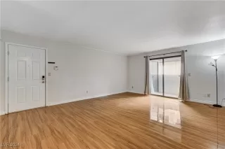 Photo #5: 2635376 Listing 