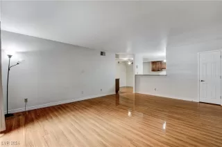 Photo #6: 2635376 Listing 