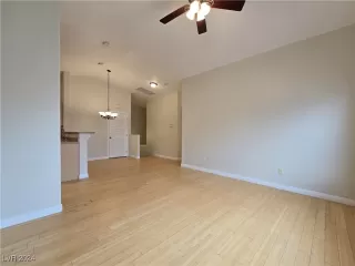 Photo #5: 2635381 Listing 