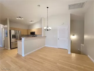 Photo #6: 2635381 Listing 