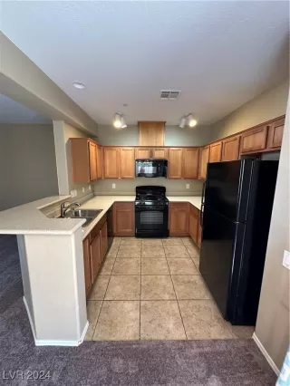 Photo #5: 2635441 Listing 