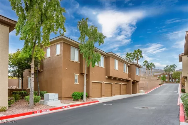 MLS: 2635445 Condo For Sale