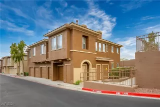 Photo #1: 2635445 Listing 