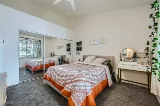 Photo #6: 2635491 Listing