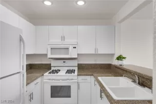 Photo #4: 2635505 Listing 