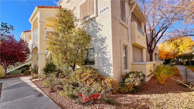 MLS: 2635529 Condo For Sale