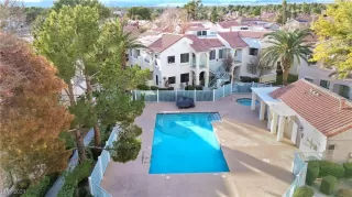 Photo #1: 2635529 Listing 