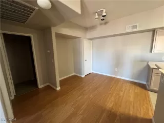 Photo #1: 2635530 Listing 