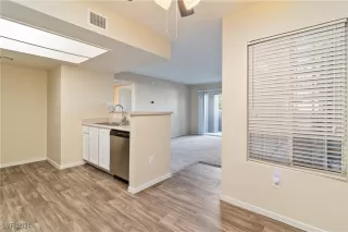 Photo #2: 2635536 Listing 