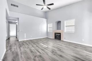 Photo #1: 2635599 Listing 