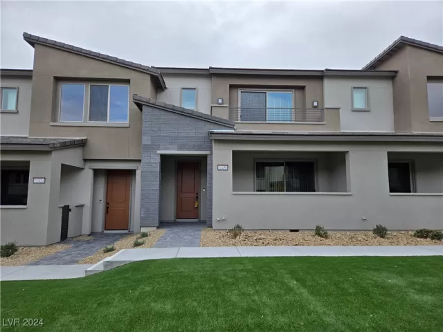 MLS: 2635616 Condo For Sale