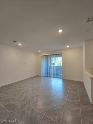 Photo #3: 2635616 Listing 