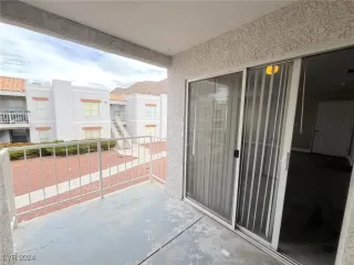 Photo #5: 2635619 Listing 