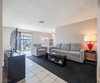 Photo #4: 2635625 Listing 