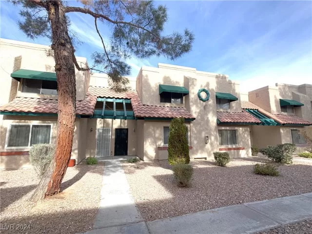 MLS: 2635628 Condo For Sale